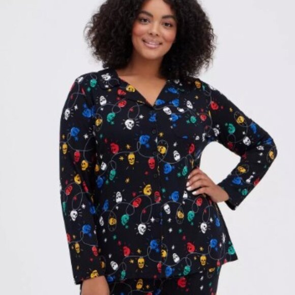 Torrid Button Up Sleep Top Super Soft Skull Holiday Lights Black Size 3 Pajamas - Picture 1 of 3